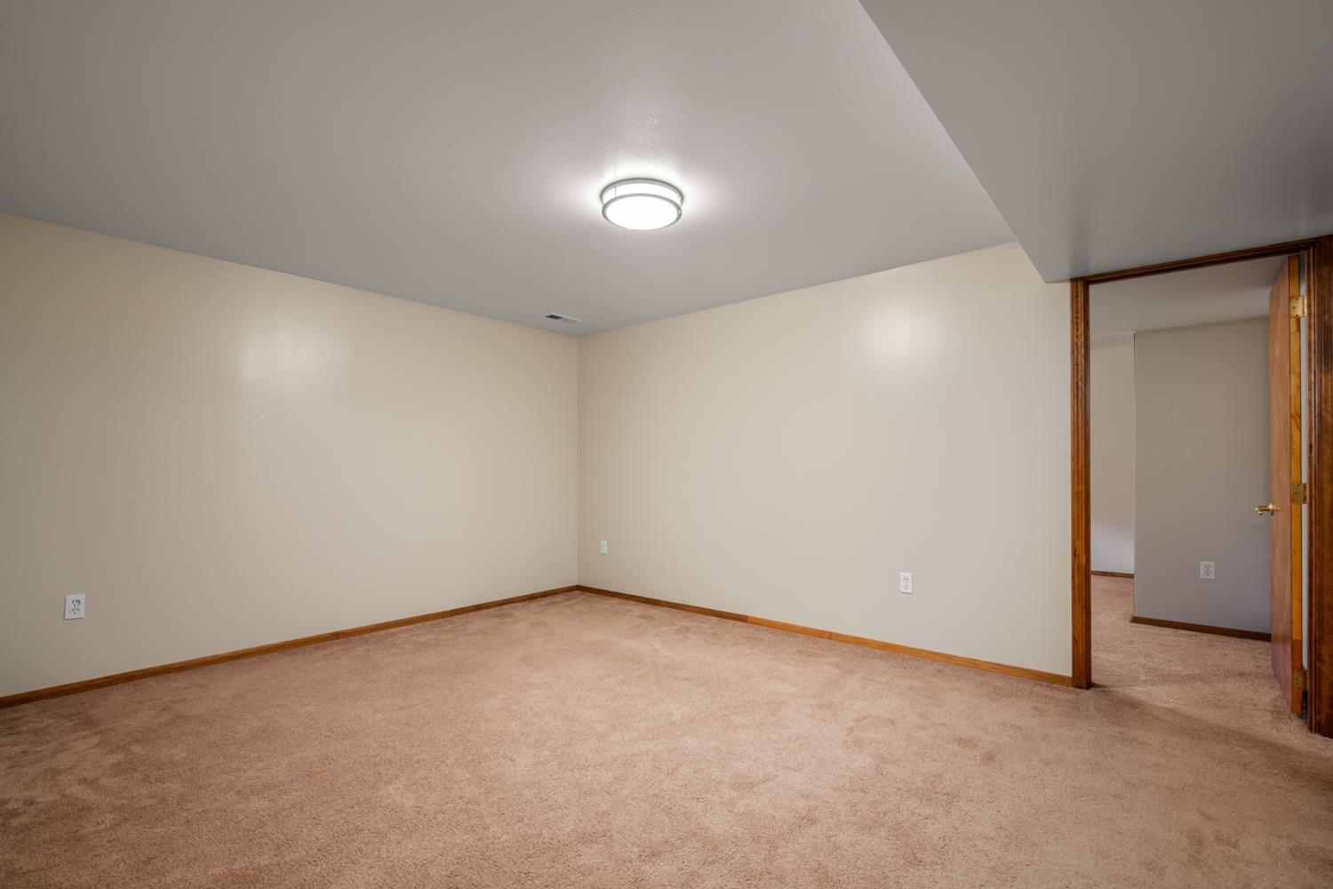 12311 North Ruby Road Spokane, WA 99218 - Photo 23 of 39