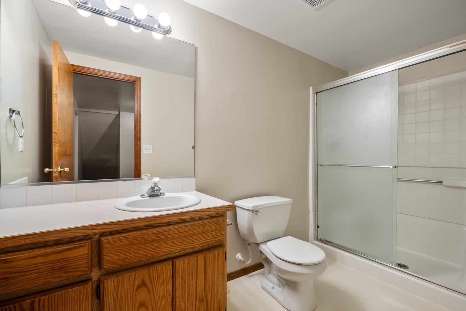 12311 North Ruby Road Spokane, WA 99218 - Photo 27 of 39
