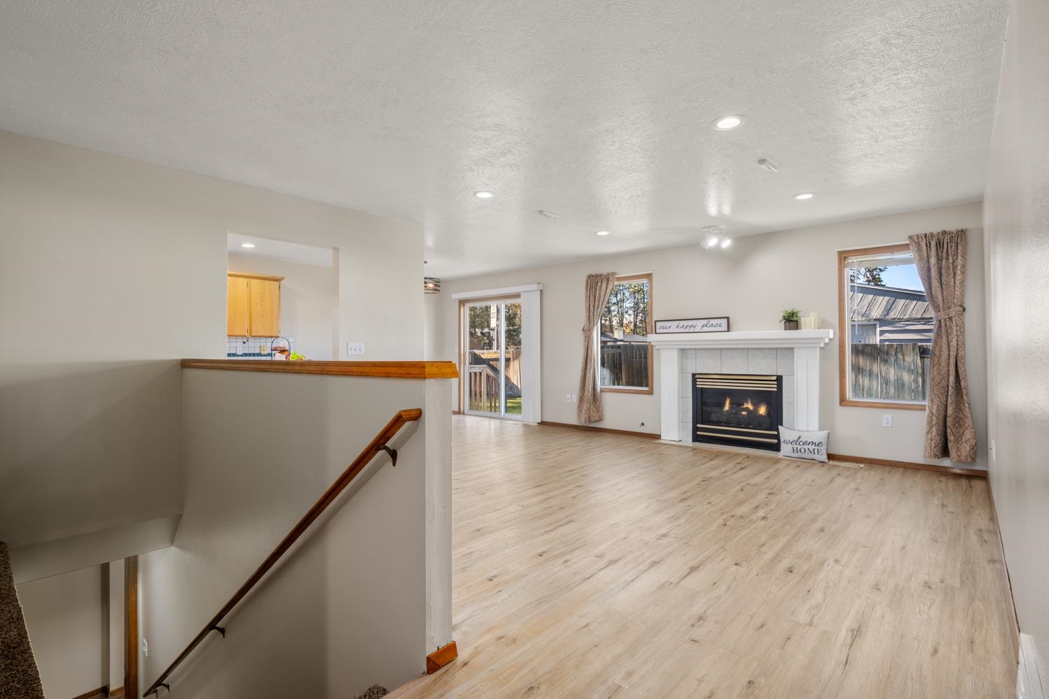 12311 North Ruby Road Spokane, WA 99218 - Photo 5 of 39