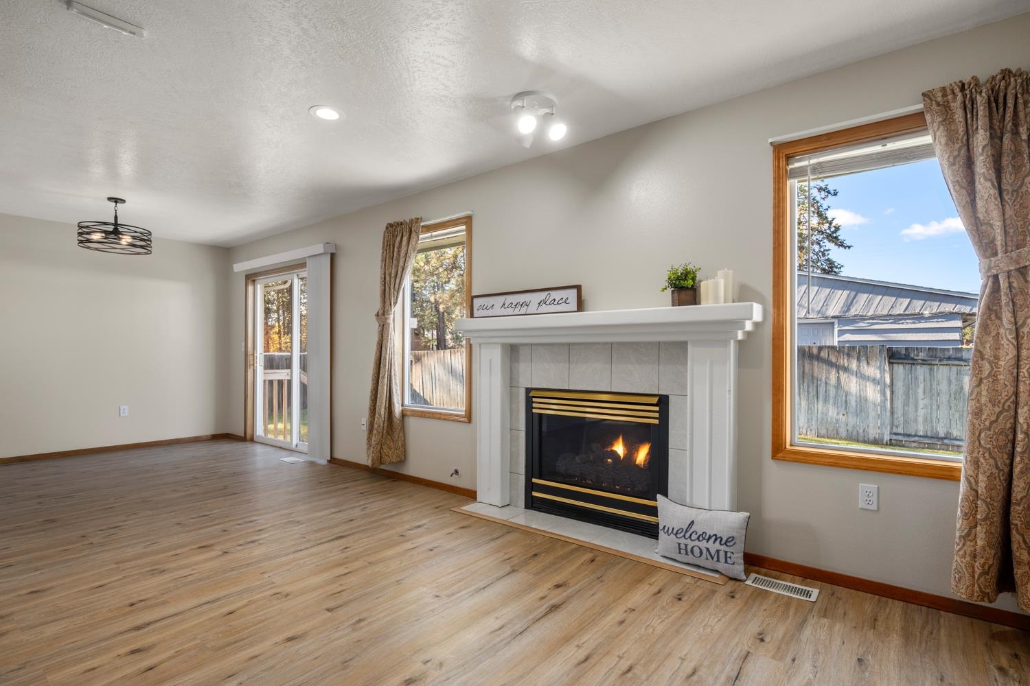 12311 North Ruby Road Spokane, WA 99218 - Photo 6 of 39