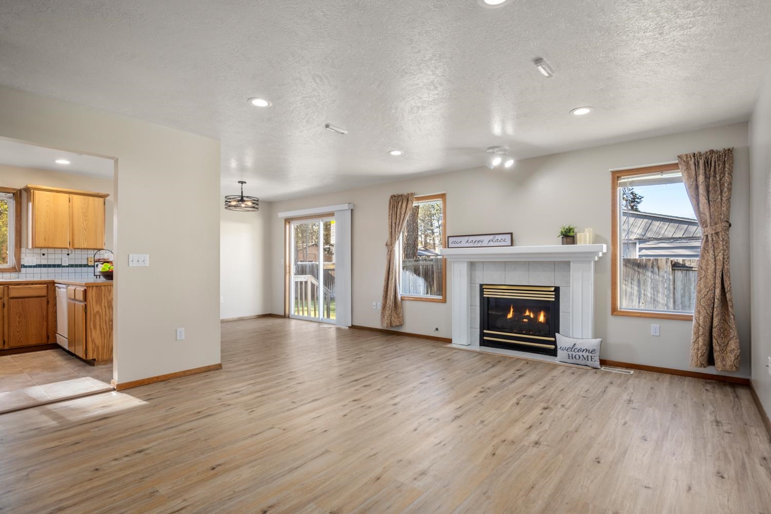 12311 North Ruby Road Spokane, WA 99218 - Photo 7 of 39