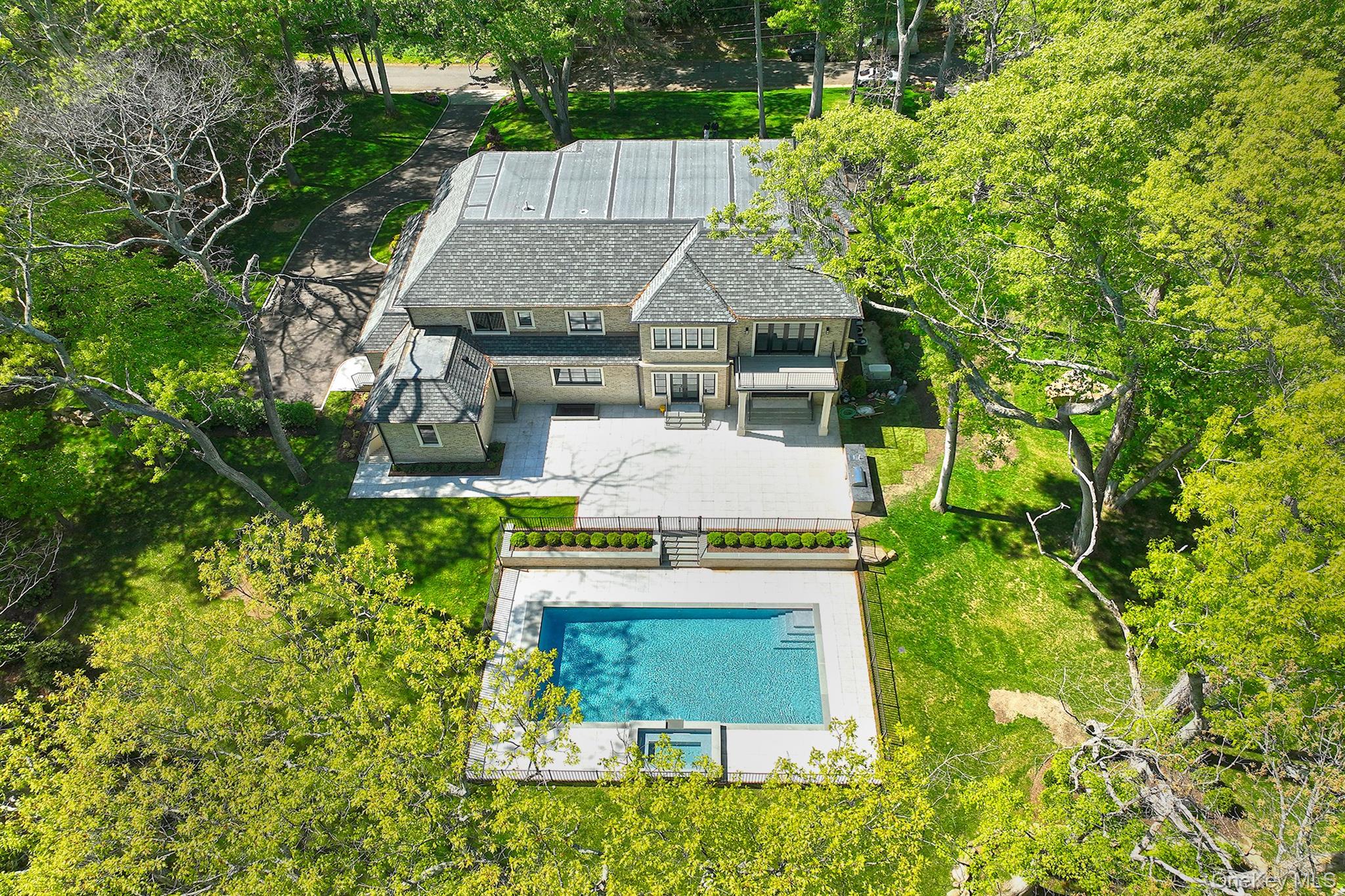 20 Knollwood Road Glen Head, NY 11545 - Photo 4 of 50 an aerial view of a house with a yard