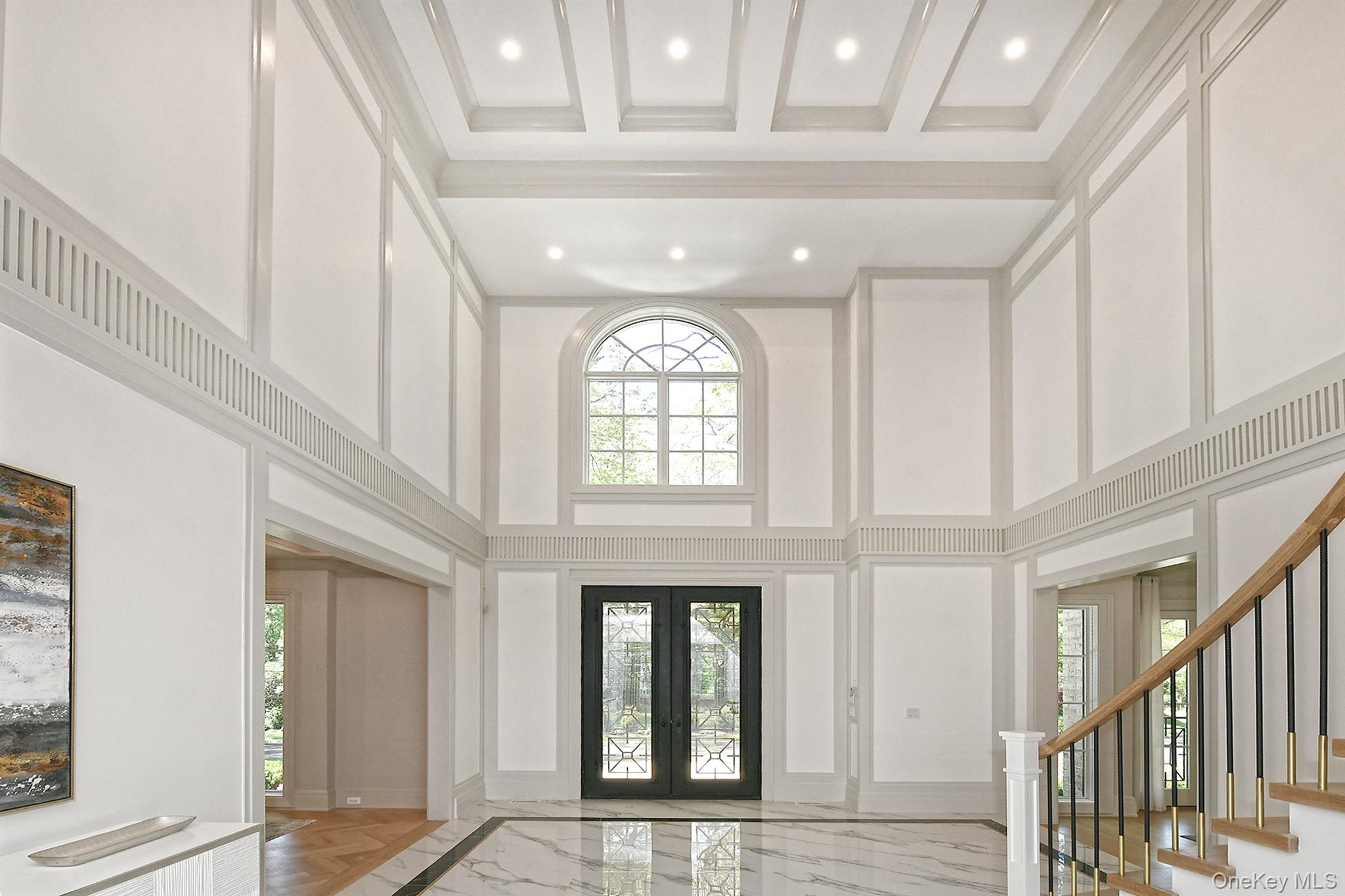 20 Knollwood Road Glen Head, NY 11545 - Photo 6 of 50 a view of an entryway with an entryway