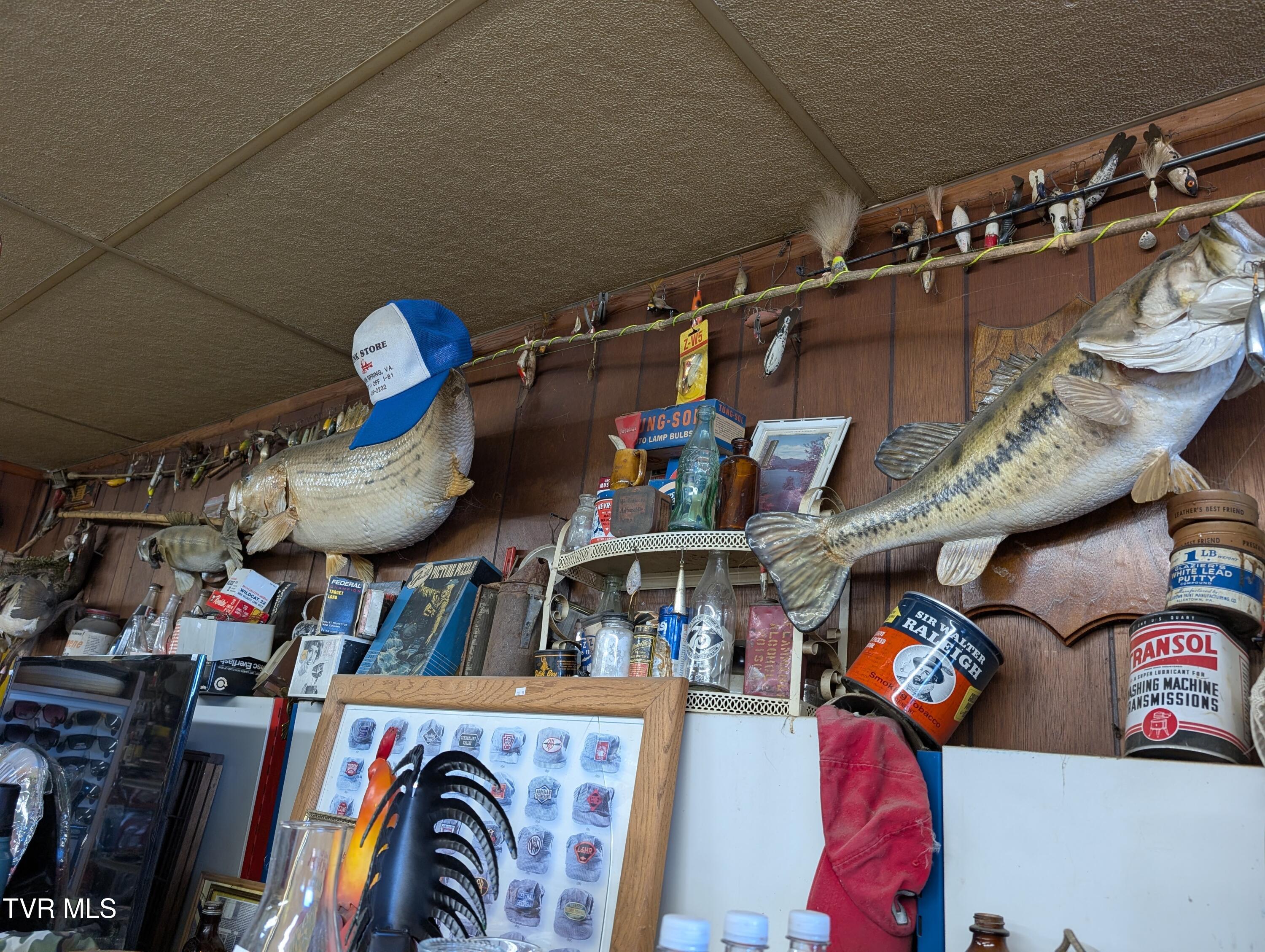 208 Town Square Street Glade Spring, VA 24340 - Photo 12 of 40 PXL_20260112_163412099