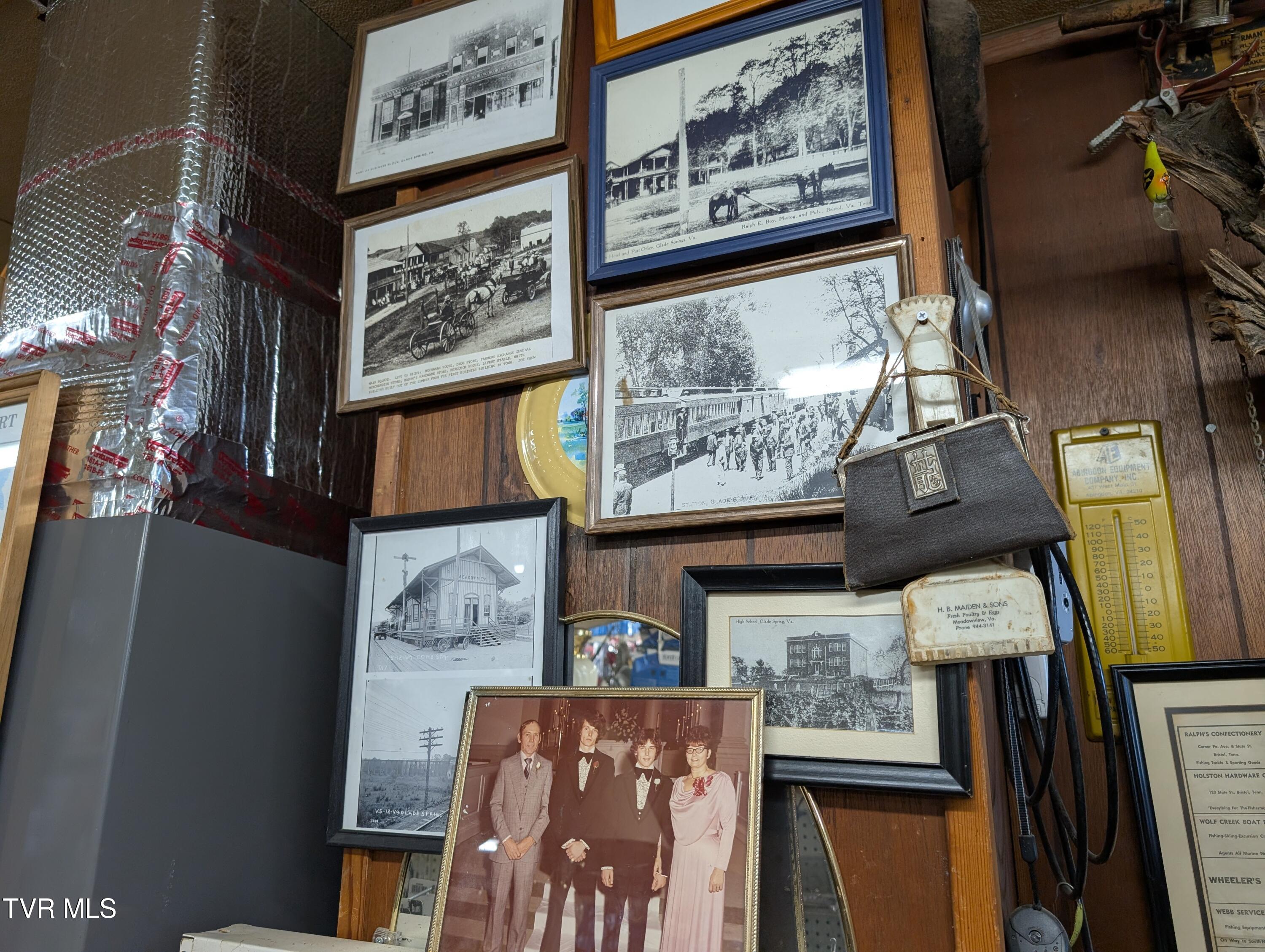 208 Town Square Street Glade Spring, VA 24340 - Photo 20 of 40 PXL_20260112_163443085.MP