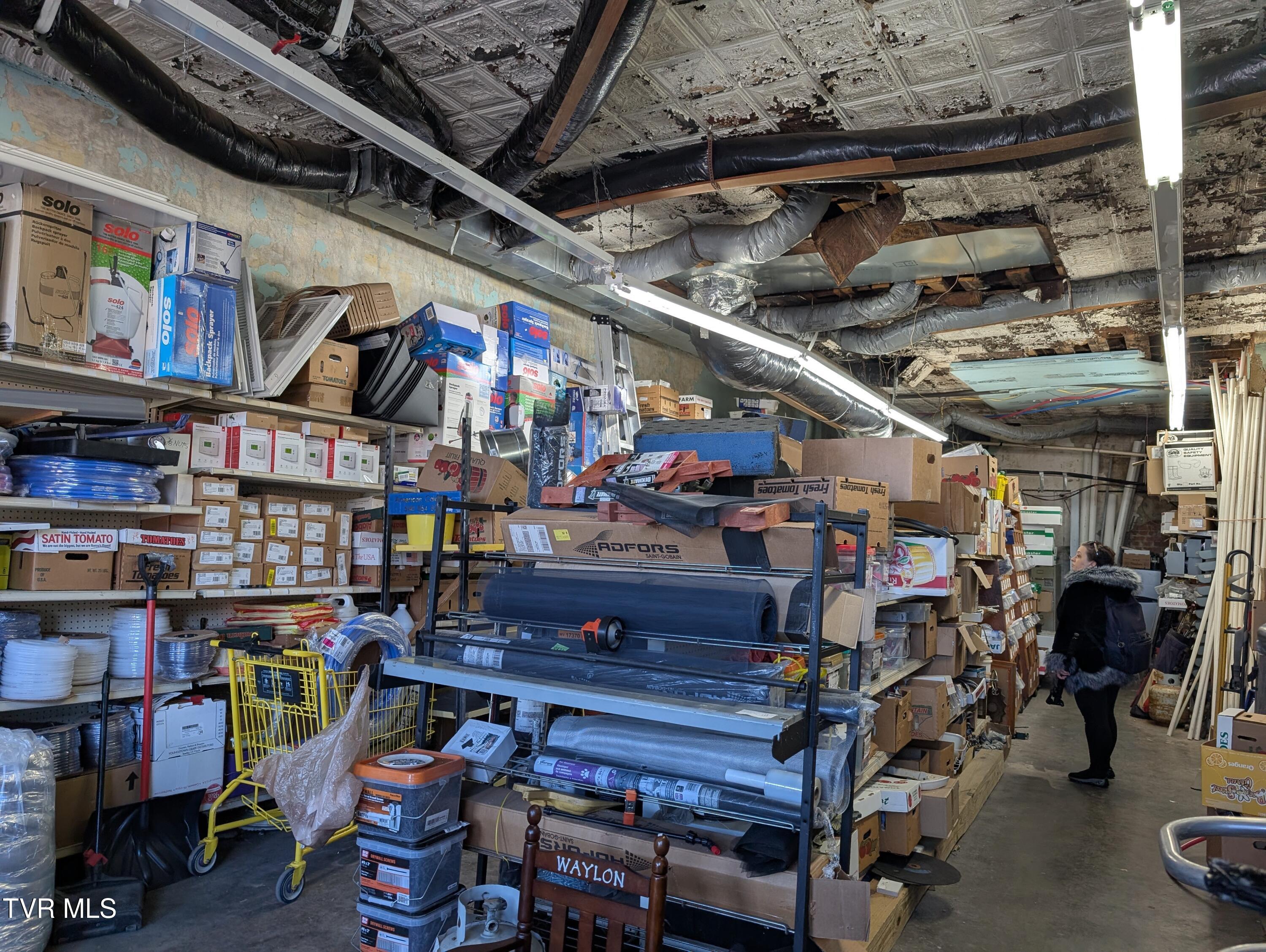 208 Town Square Street Glade Spring, VA 24340 - Photo 21 of 40 PXL_20260112_161843539