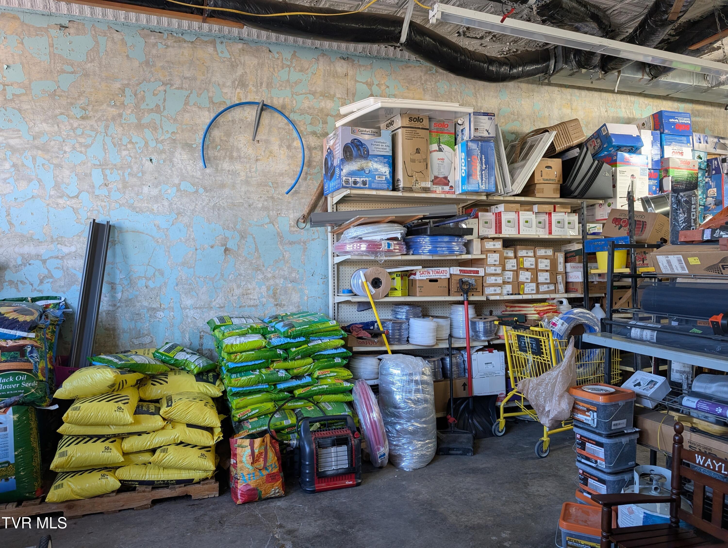 208 Town Square Street Glade Spring, VA 24340 - Photo 22 of 40 PXL_20260112_161840313