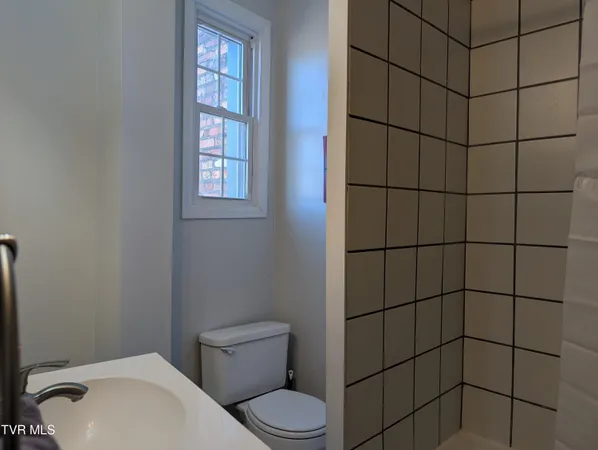$525,000 | 208 Town Square Street, Glade Spring, VA 24340