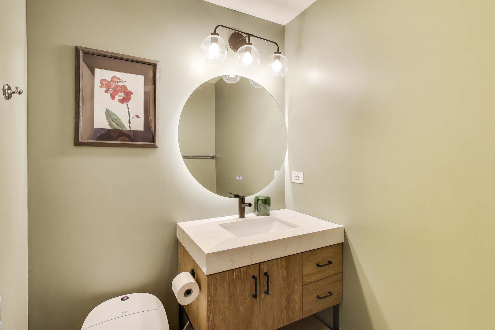 210 South Desplaines Street, Unit 2007 Chicago, IL 60661 - Photo 12 of 24