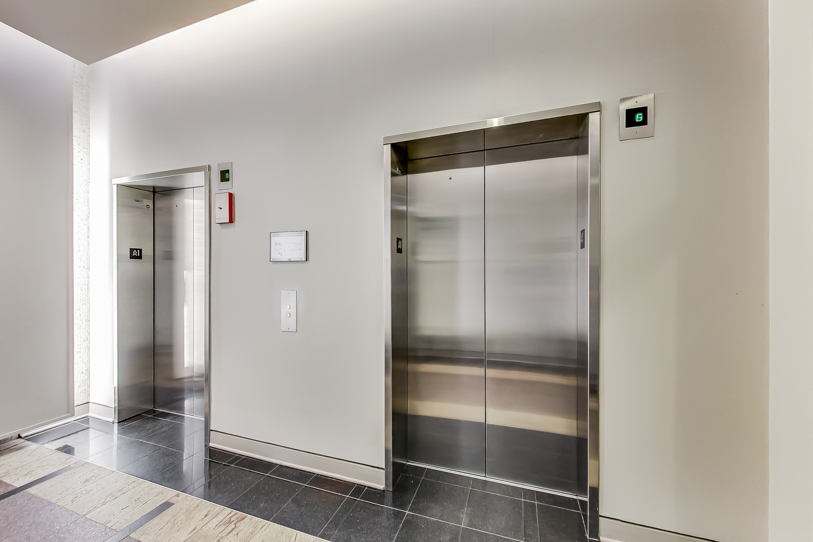 210 South Desplaines Street, Unit 2007 Chicago, IL 60661 - Photo 19 of 24