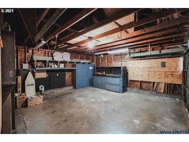 160 Tangent Street Lebanon, OR 97355 - Photo 23 of 32 a view of a room with lots of wooden furniture