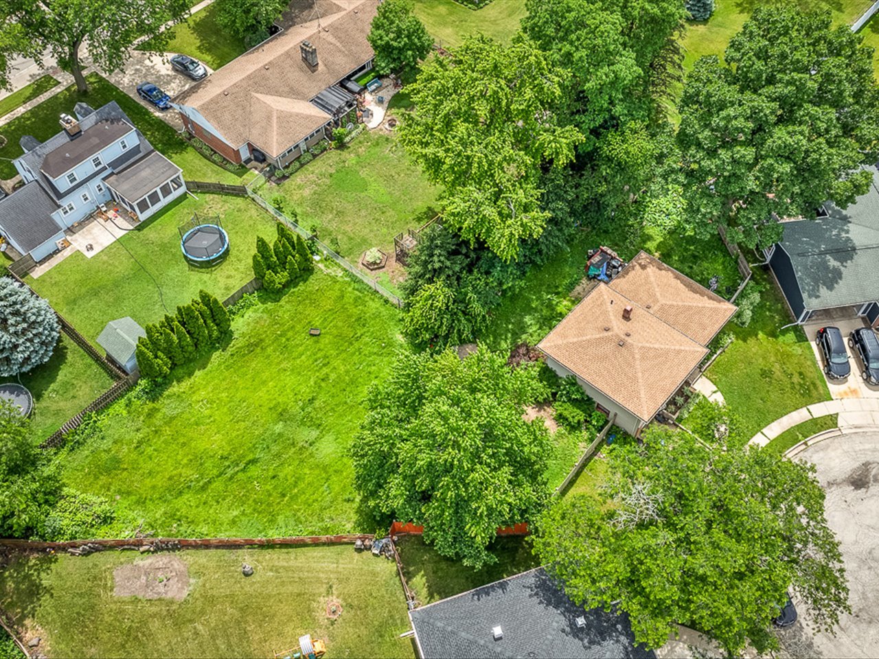 219 Walter Court Elgin, IL 60123 - Photo 27 of 36