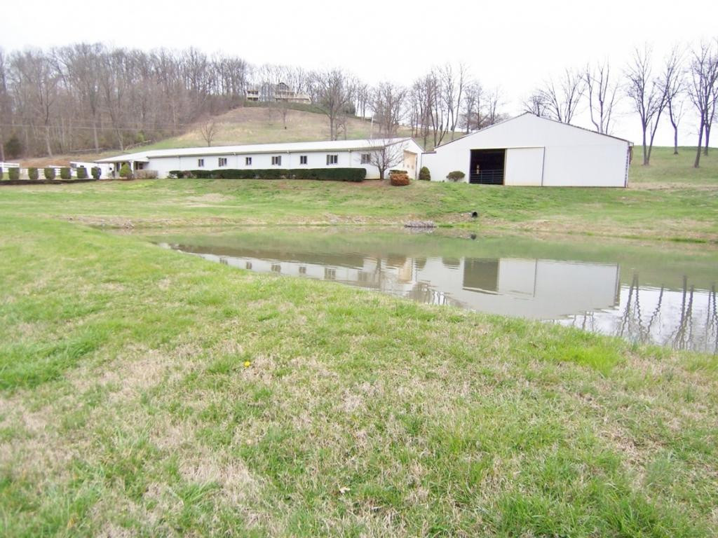 275 Hart Road Elizabethton, TN 37643 - Photo 31 of 35 Photo 31