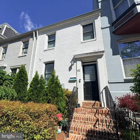 $1,300,000 | 322 A Street Northeast, Washington, DC 20002