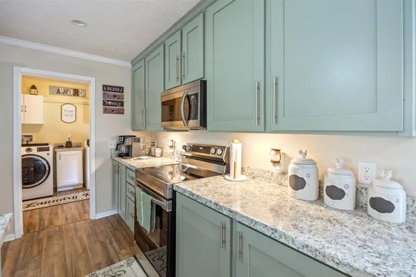 $315,000 | 34076 Medlin Lane, Lillian, AL 36549