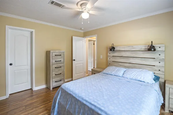 $315,000 | 34076 Medlin Lane, Lillian, AL 36549