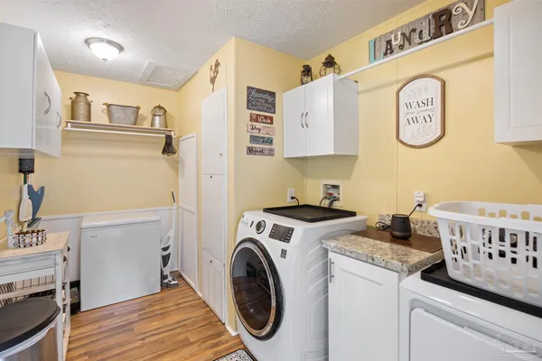 $315,000 | 34076 Medlin Lane, Lillian, AL 36549