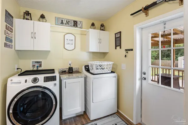 $315,000 | 34076 Medlin Lane, Lillian, AL 36549