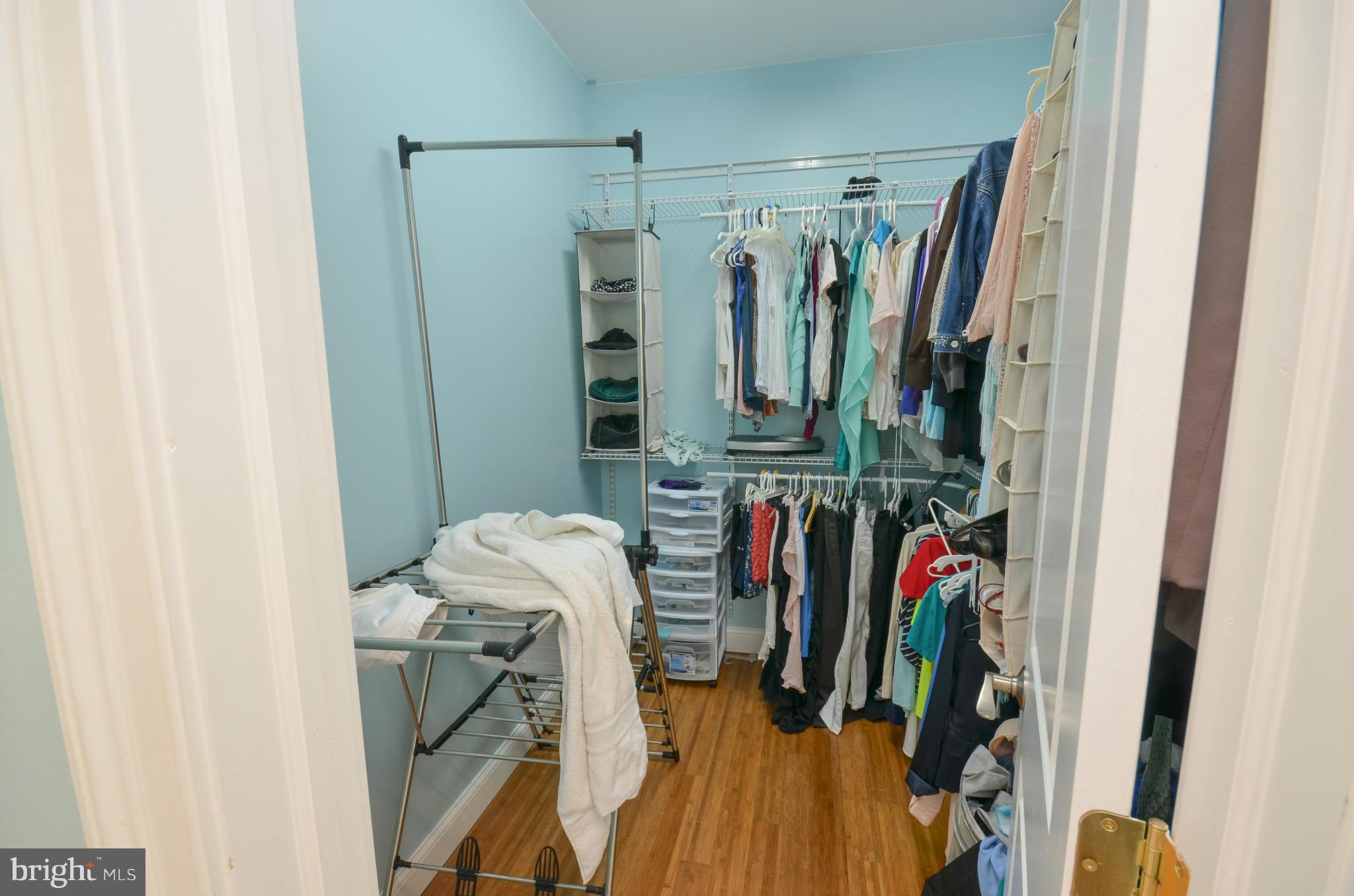 6412 Winnepeg Road Bethesda, MD 20817 - Photo 20 of 30 Bedroom (Master)