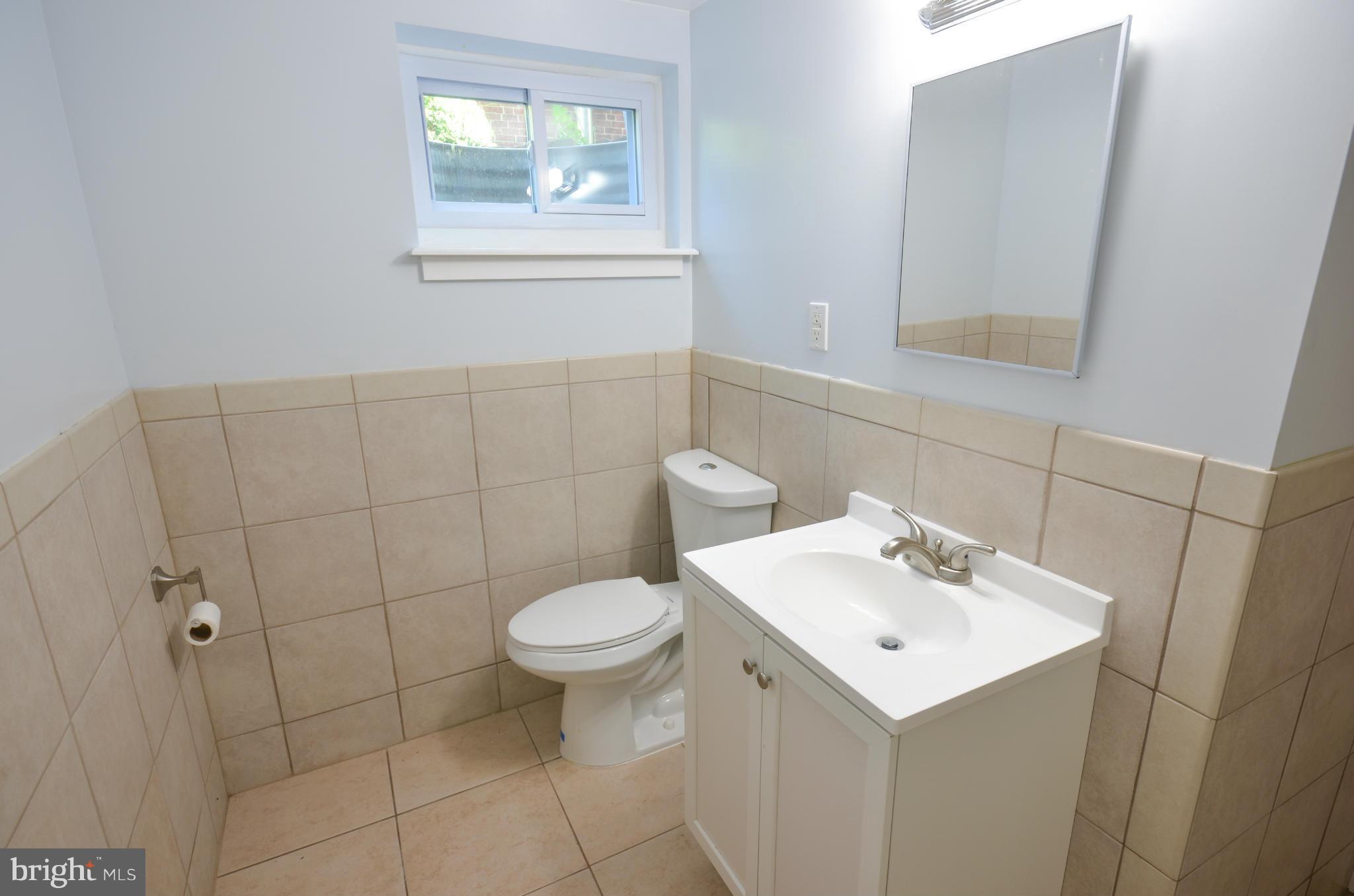 6412 Winnepeg Road Bethesda, MD 20817 - Photo 26 of 30 Bath