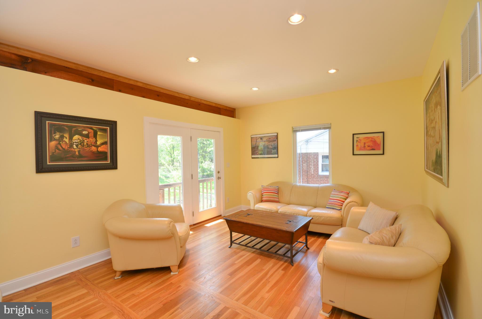 6412 Winnepeg Road Bethesda, MD 20817 - Photo 8 of 30 Family Room