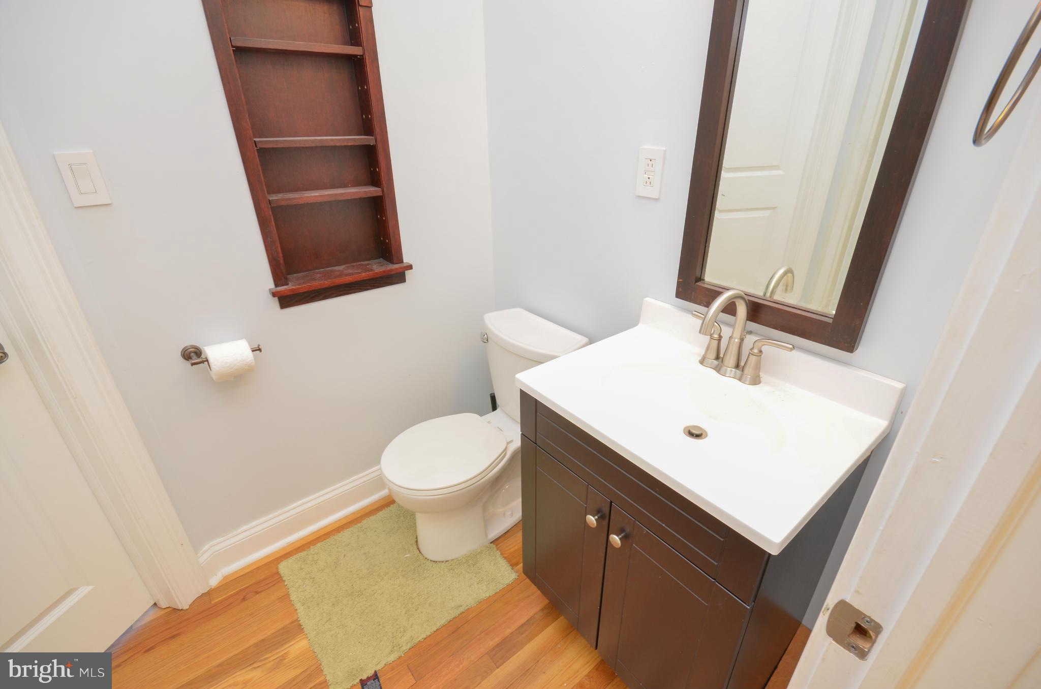 6412 Winnepeg Road Bethesda, MD 20817 - Photo 9 of 30 Bath