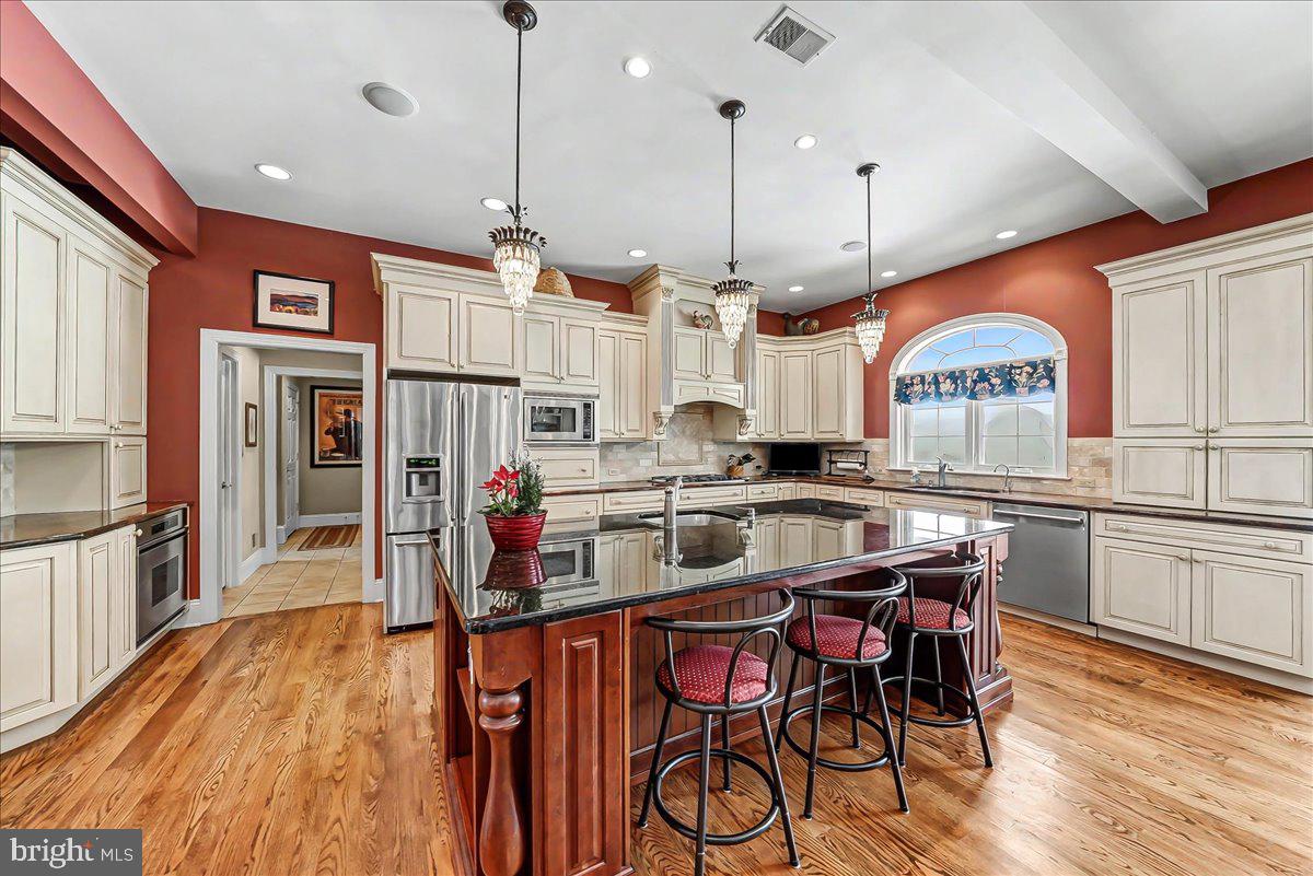 411 Webb Road Chadds Ford, PA 19317 - Photo 17 of 74 Large kitchen with island and Butler's Pantry