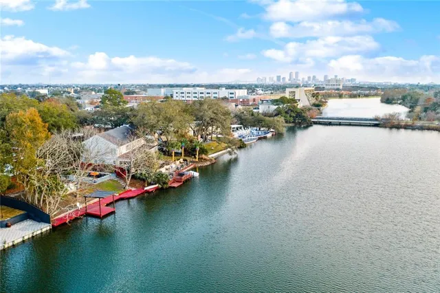 $8,500 | 9 Park Island Drive, New Orleans, LA 70122