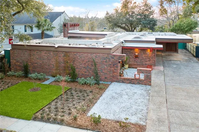 $8,500 | 9 Park Island Drive, New Orleans, LA 70122