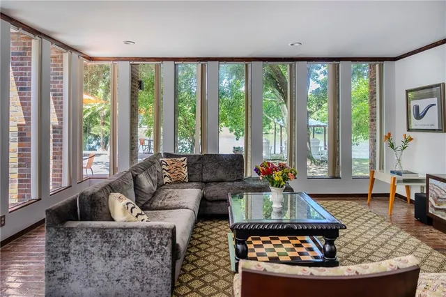 $8,500 | 9 Park Island Drive, New Orleans, LA 70122