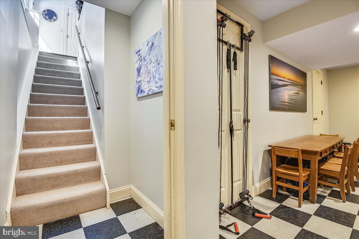 1713 Circle Road Baltimore, MD 21204 - Photo 40 of 45 Lower Level Landing