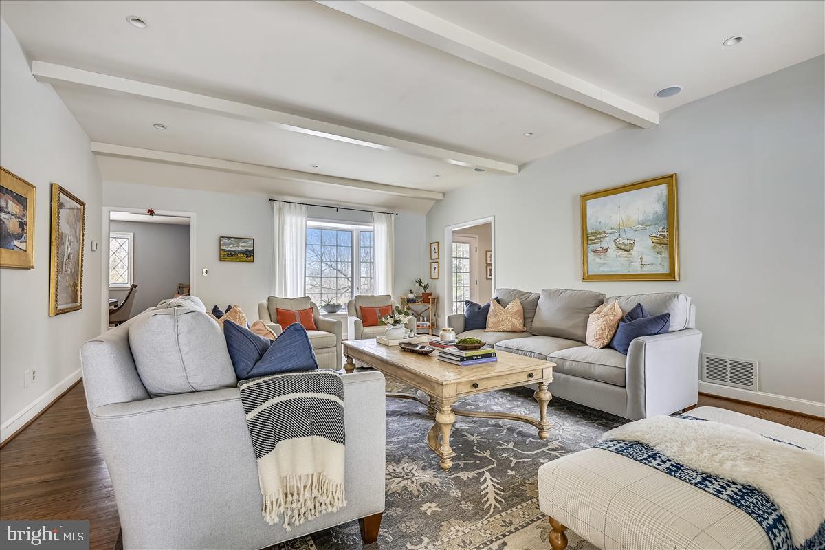 1713 Circle Road Baltimore, MD 21204 - Photo 9 of 45 Neutral palette and beamed ceiling