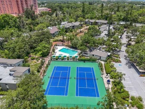 an aerial view of a yard