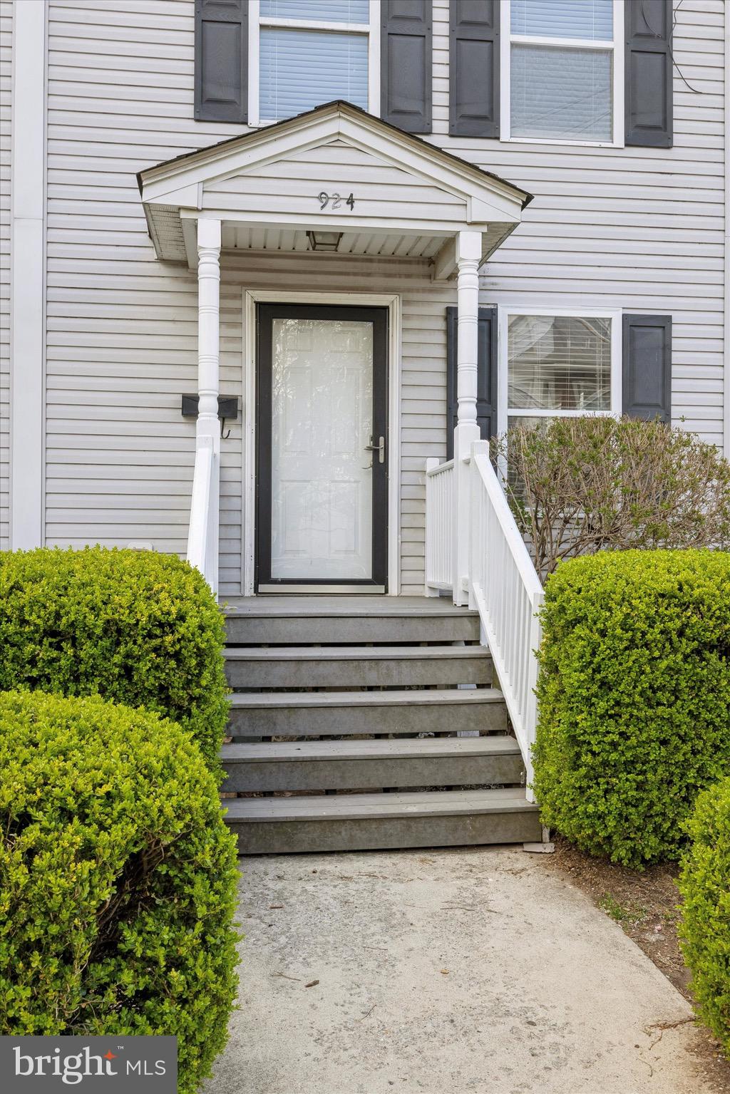 924 Madison Street Chester, PA 19013 - Photo 2 of 23