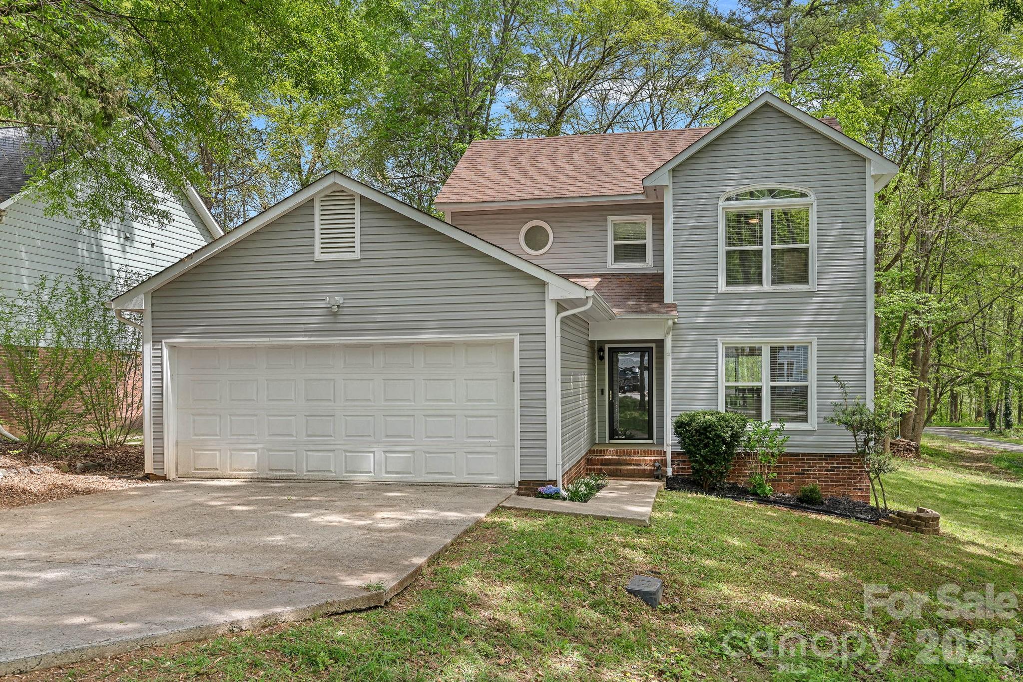 10203 Rockwood Road Charlotte, NC 28215 - Photo 2 of 20