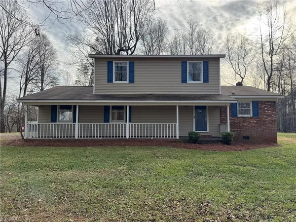 $324,900 | 656 Hills Presbyterian Church Road, Pilot Mountain, NC 27041