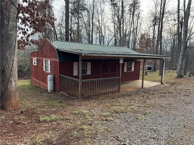 $329,900 | 656 Hills Presbyterian Church Road, Pilot Mountain, NC 27041