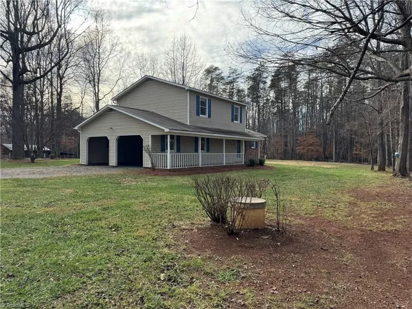 $324,900 | 656 Hills Presbyterian Church Road, Pilot Mountain, NC 27041