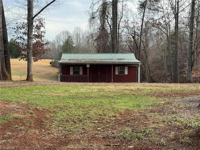 $329,900 | 656 Hills Presbyterian Church Road, Pilot Mountain, NC 27041