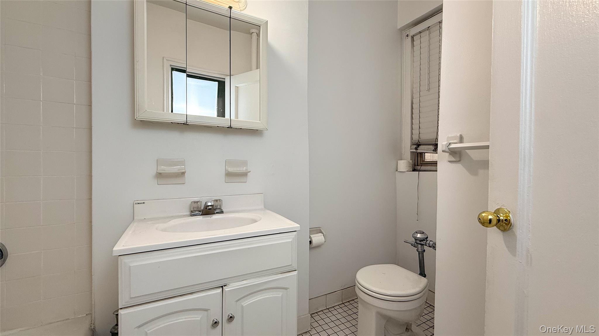 2190 Boston Road, Unit 3B Bronx, NY 10462 - Photo 12 of 13