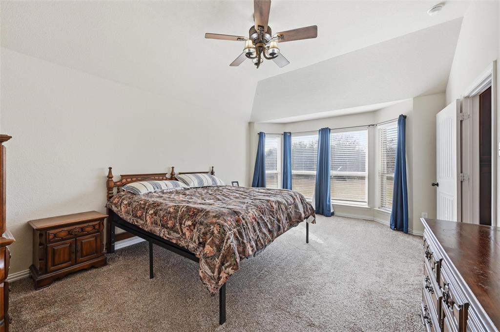 144 Brady Coleman Lane Springtown, TX 76082 - Photo 18 of 37