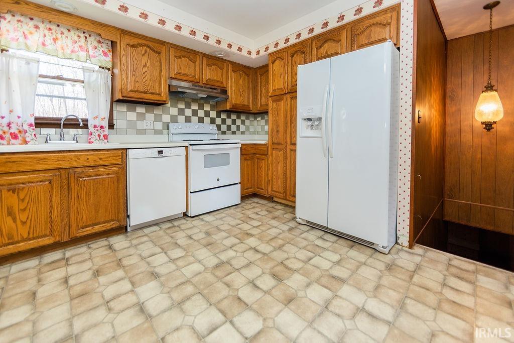 9090 South Ketcham Road Bloomington, IN 47403 - Photo 12 of 36