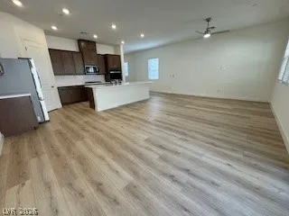 $3,350 | 599 La Vista Acrs Lane, Las Vegas, NV 89138