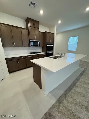 $3,550 | 599 La Vista Acrs Lane, Las Vegas, NV 89138