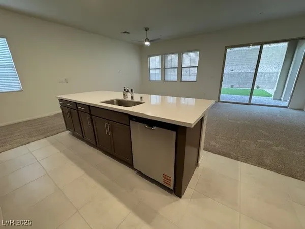 $3,350 | 599 La Vista Acrs Lane, Las Vegas, NV 89138