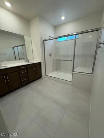 $3,350 | 599 La Vista Acrs Lane, Las Vegas, NV 89138