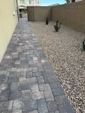 $3,550 | 599 La Vista Acrs Lane, Las Vegas, NV 89138