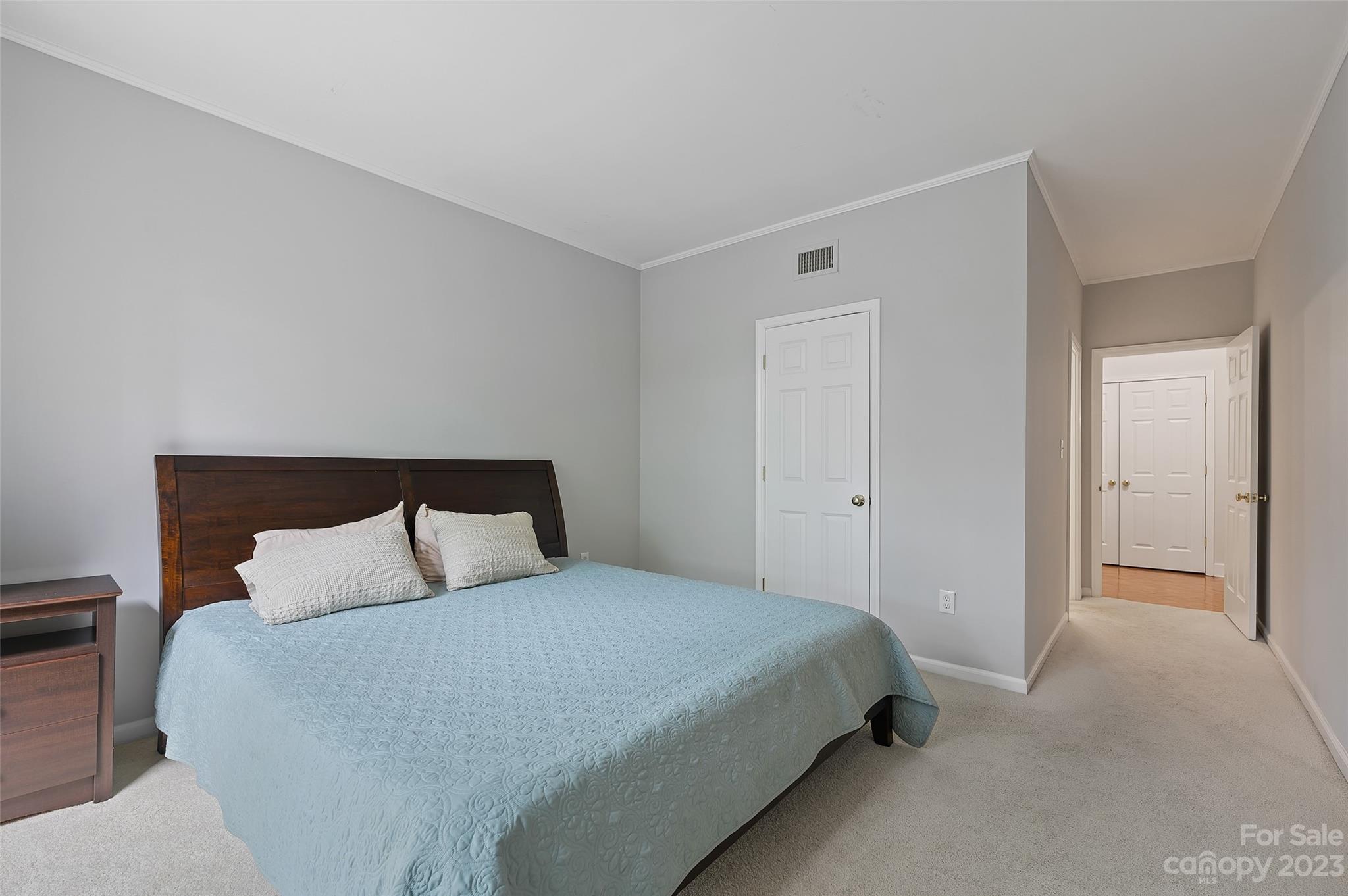 816 Cherokee Road, Unit H Charlotte, NC 28207 - Photo 20 of 31