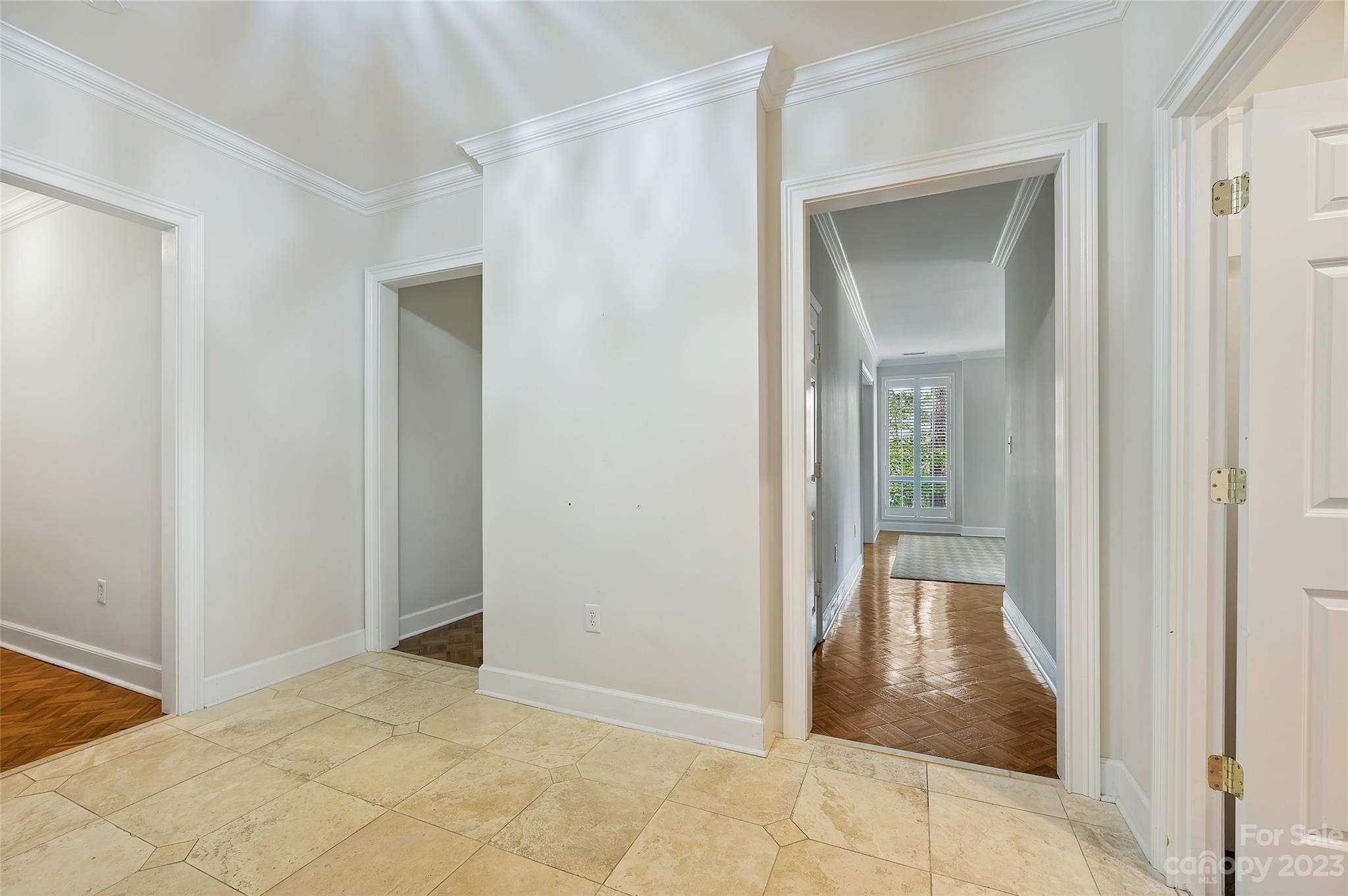 816 Cherokee Road, Unit H Charlotte, NC 28207 - Photo 3 of 31