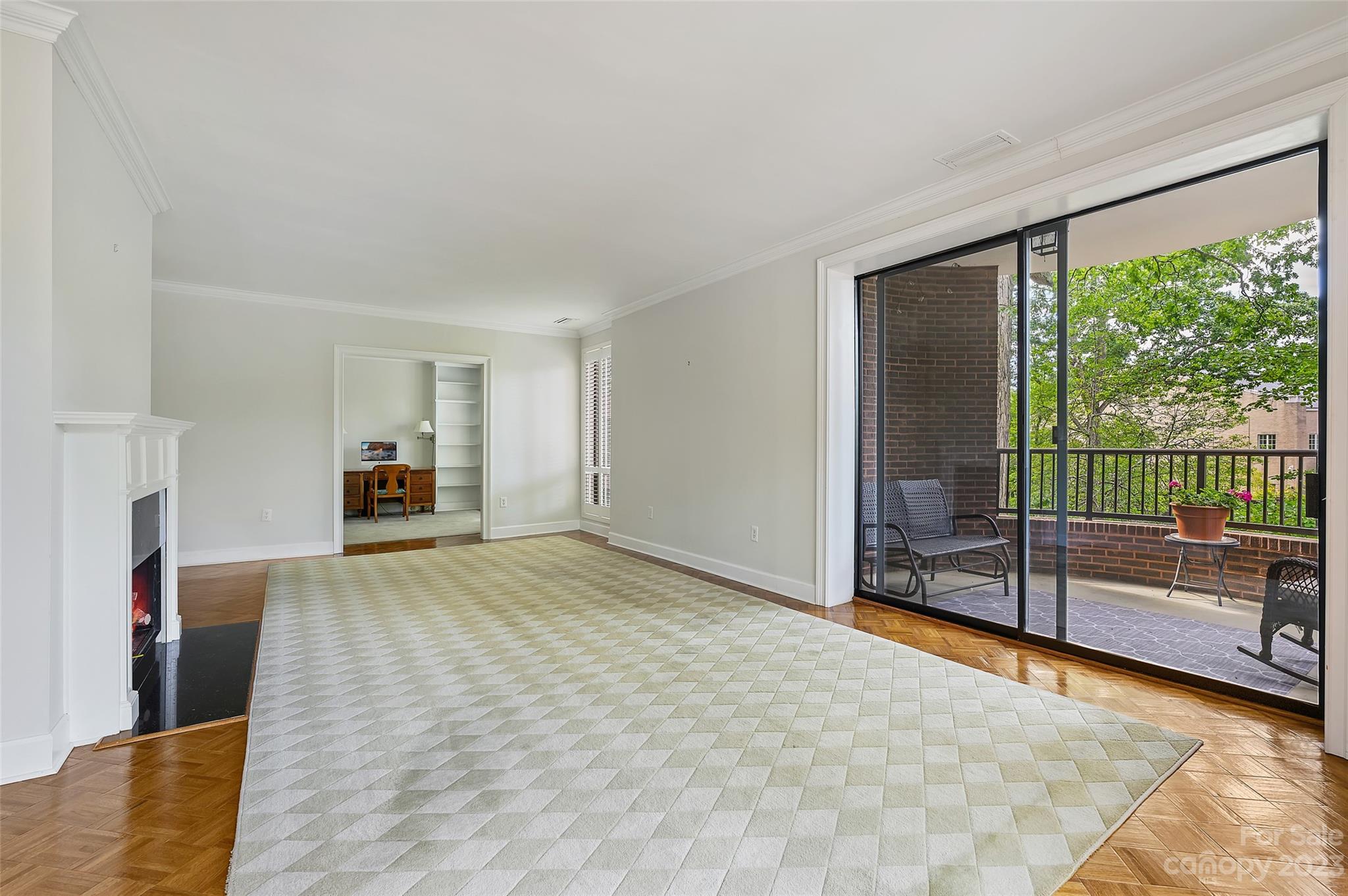 816 Cherokee Road, Unit H Charlotte, NC 28207 - Photo 10 of 31